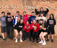 RHS Powerlifting Competes at Wichita County Meet
