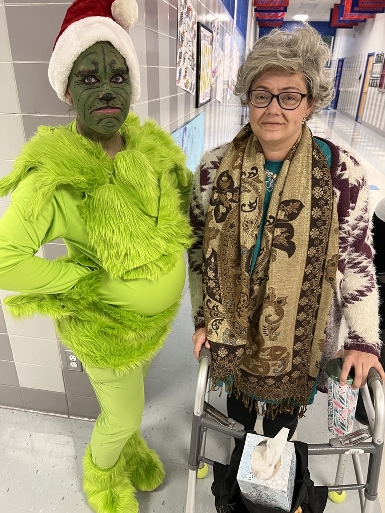 Mrs. Ptacek and Ms. Bunker in costume